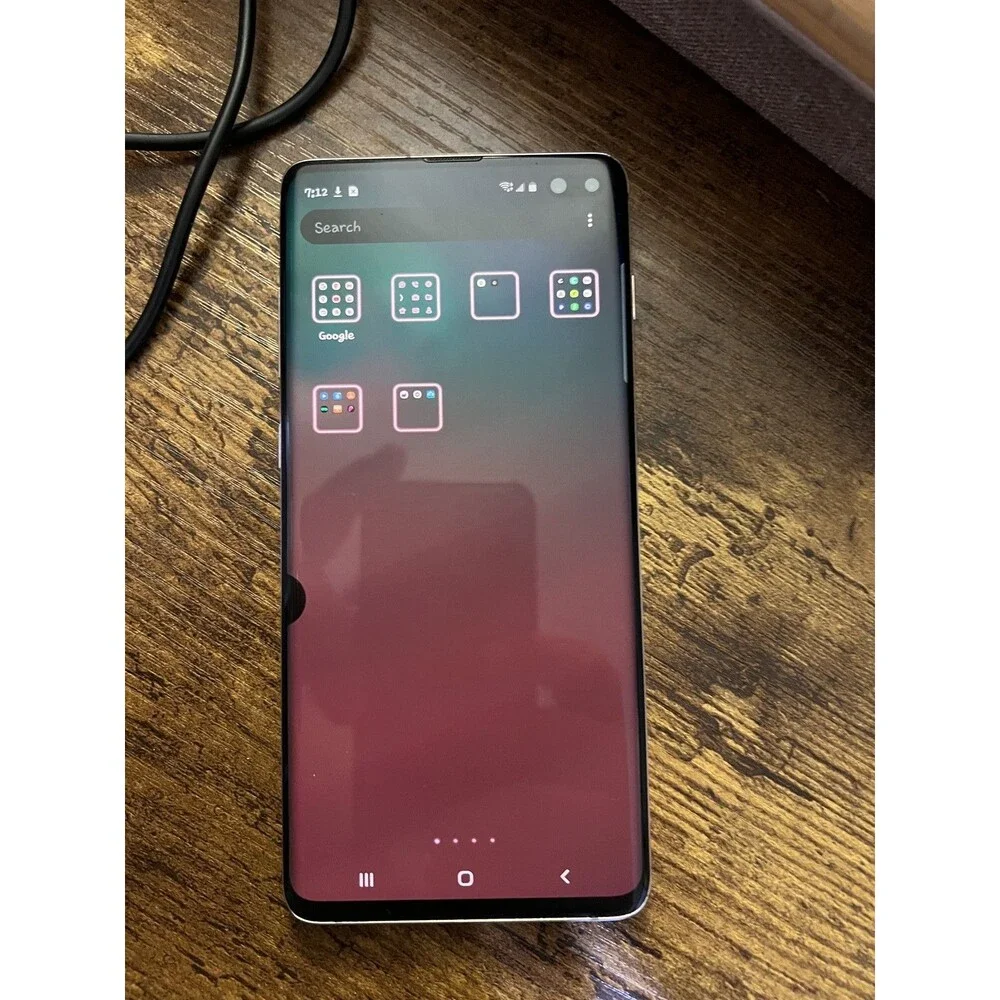Samsung galaxy s10 with black screen imperfection